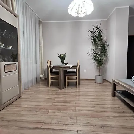 Pod Goralka Apartment *